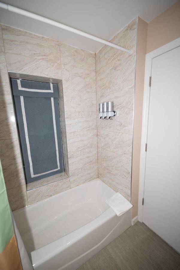 Flushing Garden Hotel New York Esterno foto